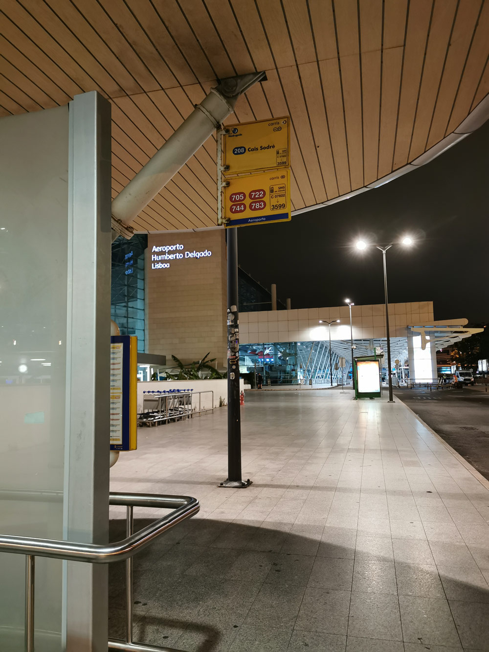 Lizbona - lotnisko Portela