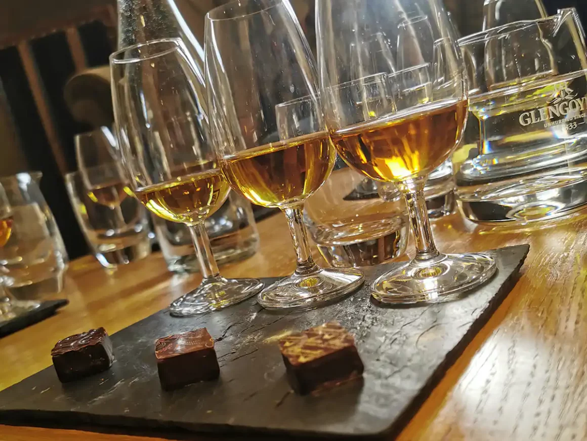 Degustacja whisky w destylarni Glengoyne