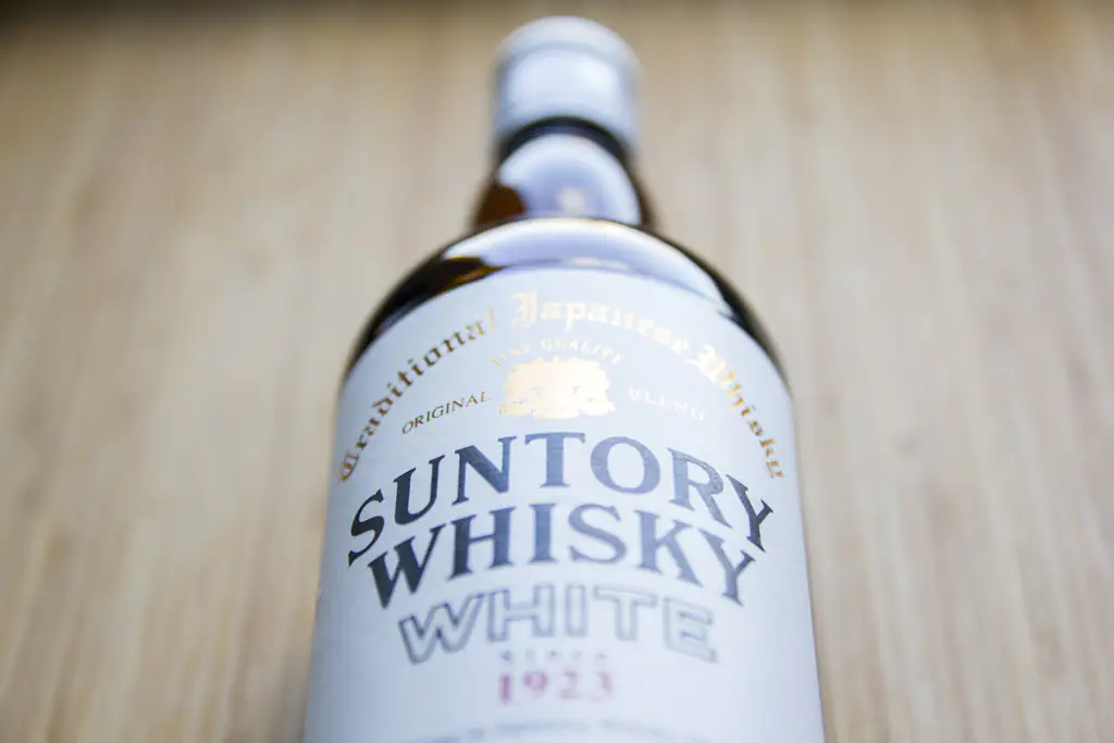 Zakupy w Japonii - japońska whisky Suntory White