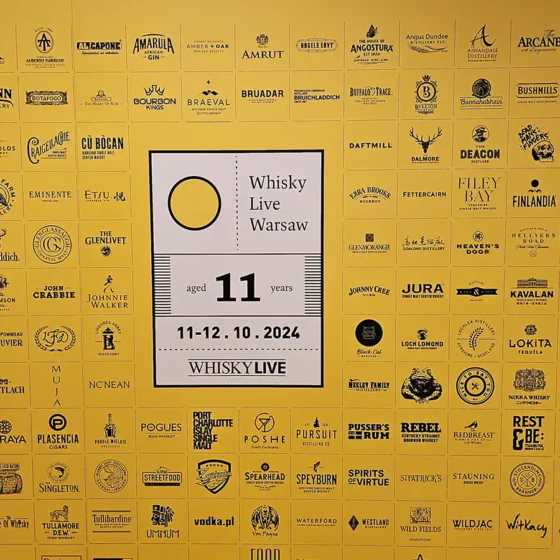 Whisky Live Warsaw 2024 ścianka z logo przy wejściu